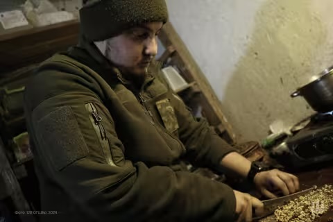  Воїни 128 Закарпатської бригади показали як готували кутю на передовій 