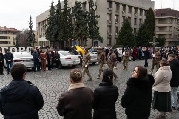  В Ужгороді 28 січня, попрощалися із 46-річним старшим солдатом Мекою Яшковичем 