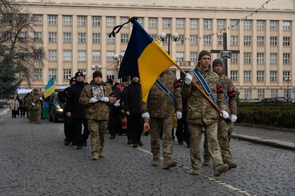  В Ужгороді 28 січня, попрощалися із 46-річним старшим солдатом Мекою Яшковичем 