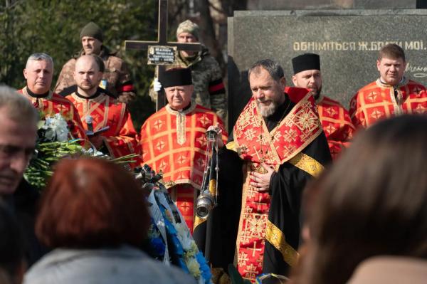  Ужгород провів в останню земну дорогу 39-річного військовослужбовця, солдата, стрільця-зенітника Ярослава Малюка 