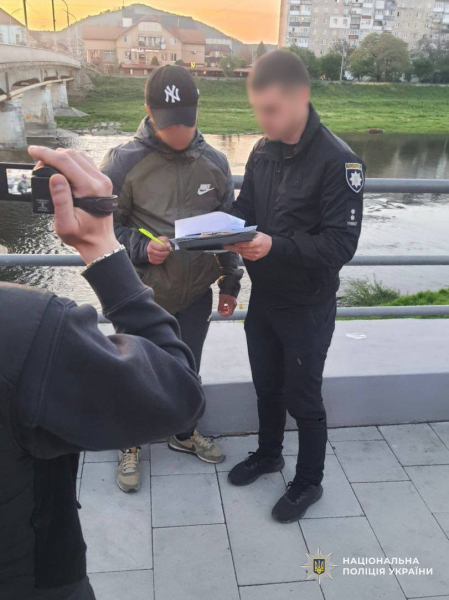  Поліція Закарпаття затримала зловмисника, причетного до організації та утримання масштабної нарколабораторії на Мукачівщині 