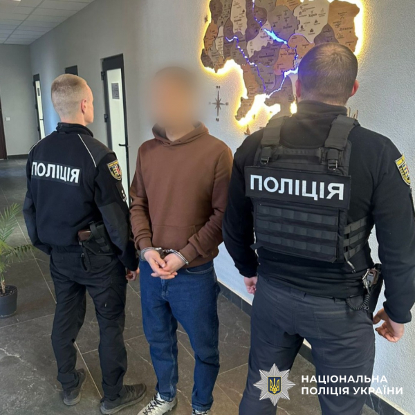  На Закарпатті затримали зловмисника, який протягом ночі обікрав чотири торговельні заклади 