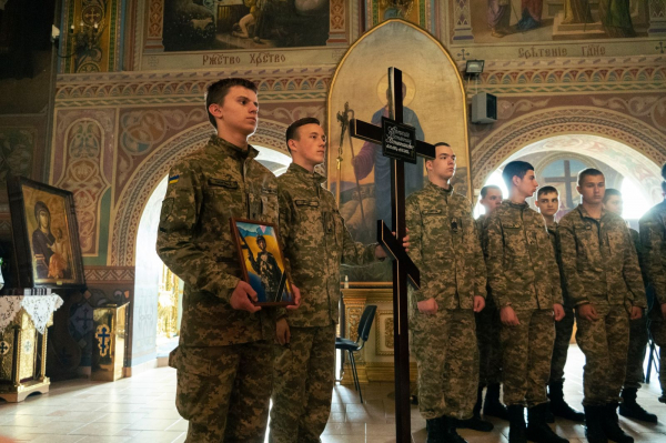  У Мукачеві попрощалися із полеглим на війні Костянтином Артюгіним 