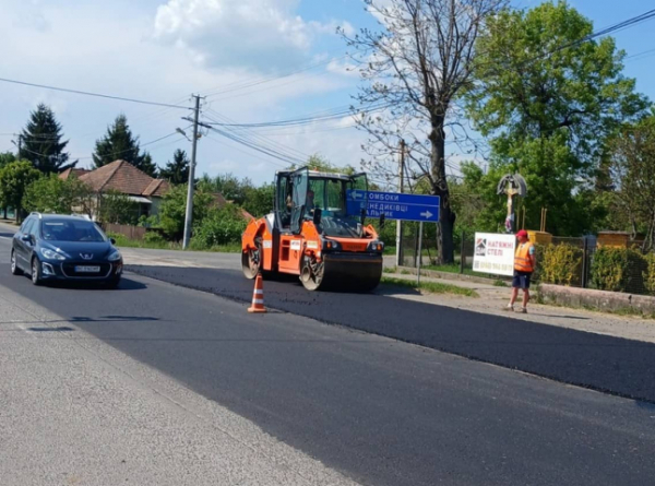  У Ракошині завершено ремонт траси: надалі відновлюватимуть інші ділянки дороги 