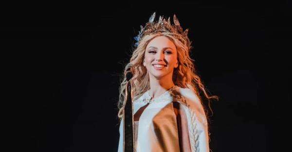 Продюсер Полякової заявив, що російська співачка скопіювала її сценічний образ