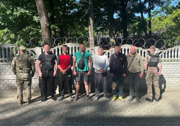  Поблизу кордону зі Словаччиною затримали групу правопорушників 