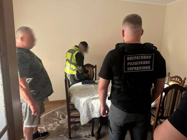 Двоє киян організували на Закарпатті канал незаконного переправлення осіб через кордон 
