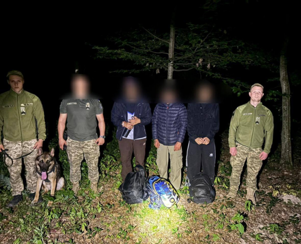  Трьох громадян Індії затримали поблизу закарпатські прикордонники кордону зі Словаччиною 