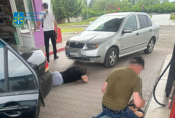  На Рахівщині викрито схему незаконного переправлення чоловіків призовного віку через держкордон до Румунії 