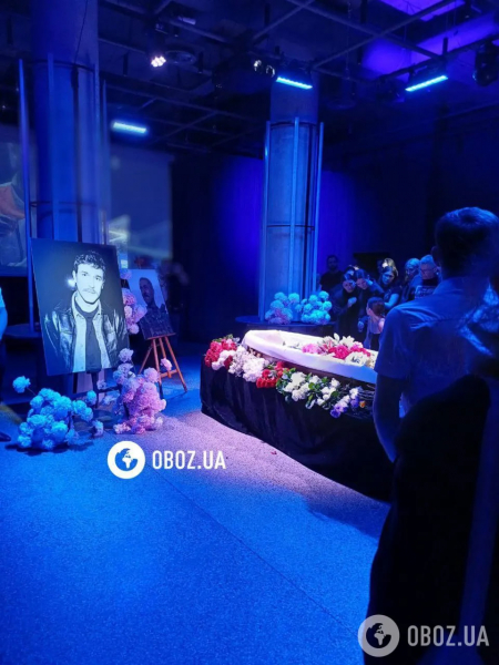 Пустовіт, Бенюк, Кисіль і Карпенко прийшли попрощатися із загиблим на фронті актором Юрієм Феліпенком