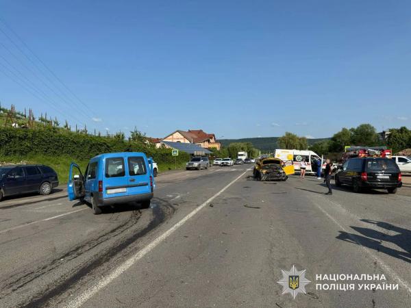  У поліції розповіли деталі смертельної ДТП на обʼїзній Ужгорода: 18-річний водій перевищив швидкість 