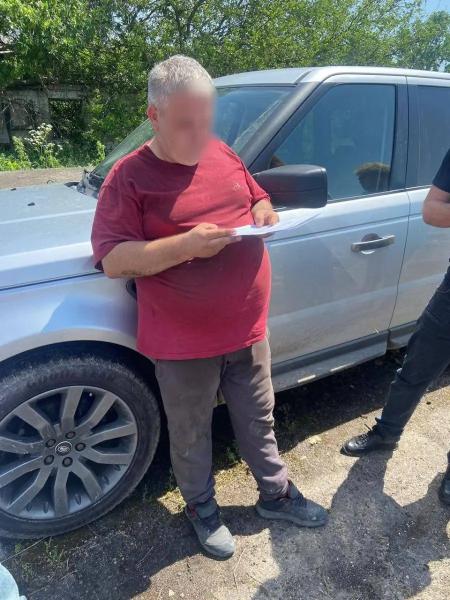  Двоє киян організували на Закарпатті канал незаконного переправлення осіб через кордон 