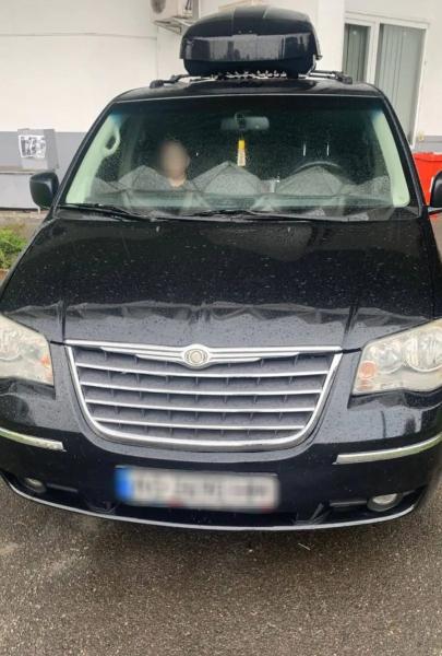  На кордоні з Угорщиною в автомобілі закарпатця виявили партію електронних сигарет 