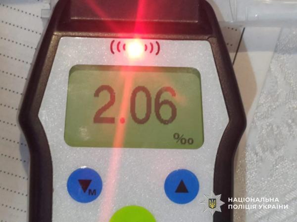  На Закарпатті поліція затримала 59-річного зловмисника, який підозрюється в умисному вбивстві свого сина 
