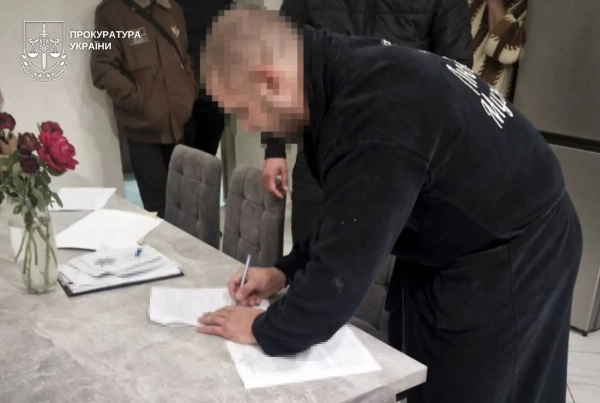 12 підозрюваних, 43 обшуки: на Мукачівщині правоохоронці викрили масштабну злочинну групу