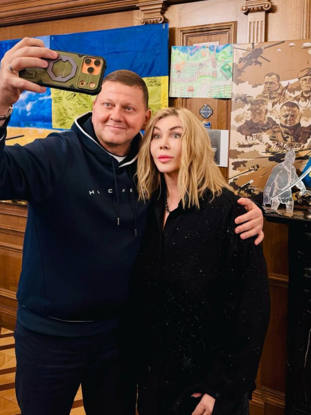 Білик зустрілася із Залужним у Лондоні та похвалилася подарунком від нього