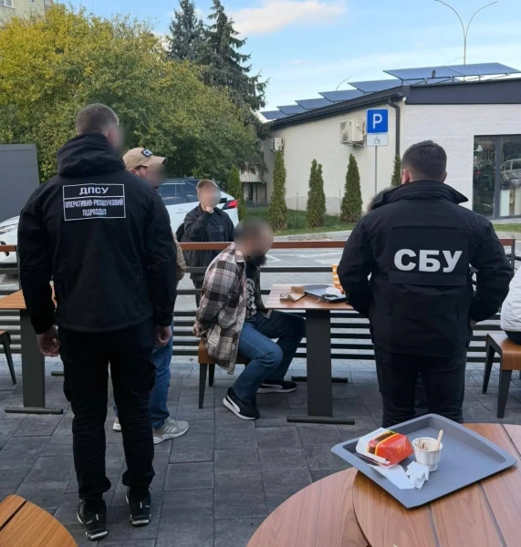 В Ужгороді затримали киянина, який намагався незаконно переправити через кордон закарпатця