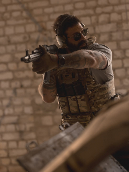 Обов’язки у війську: Хливнюк - пілот БпЛА, Жадан - комунікаційник, Салем працює в штабі