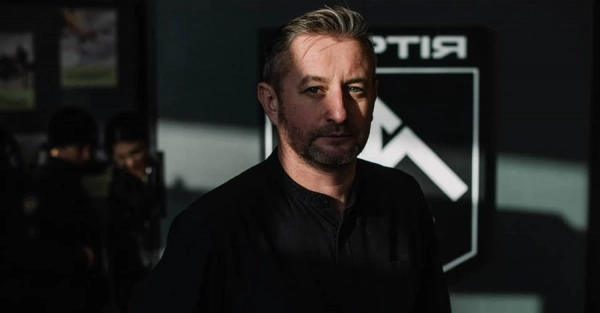 Обов’язки у війську: Хливнюк - пілот БпЛА, Жадан - комунікаційник, Салем працює в штабі