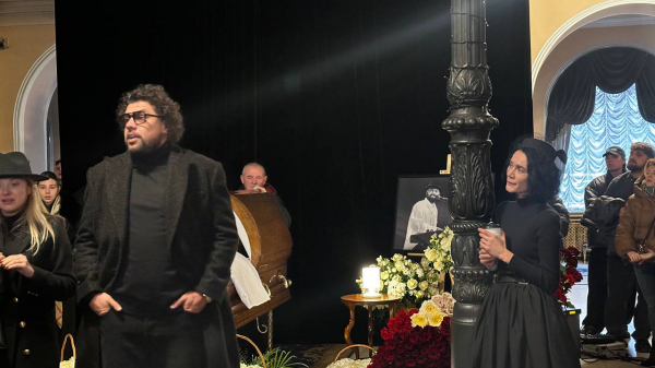 У Києві попрощалися з автором хіта “Повільно”: хто з зірок прийшов на церемонію