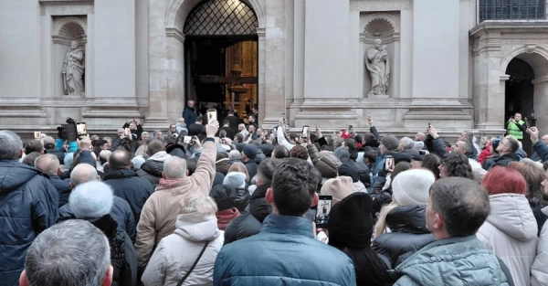 У Львові розпочалося прощання з народним артистом Степаном Гігою