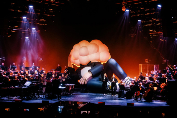 Концерт із дрес-кодом Black Tie - Monatik виступив із оркестром у Національній опері