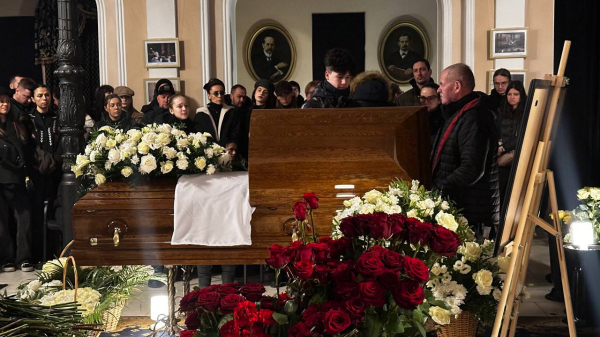 У Києві попрощалися з автором хіта “Повільно”: хто з зірок прийшов на церемонію