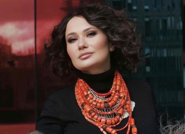 Олена Мозгова запостила рідкісне фото із сімейного архіву