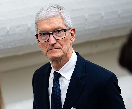 Від Маска до Кука: хто з мільярдерів став ще багатшим у 2025 році