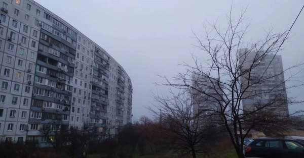 Нові тенденції на ринку житла України: подалі від бойових дій, але ближче до дому