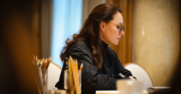 Вчителі по всій Україні отримають підвищені зарплати вже цього тижня, - Свириденко