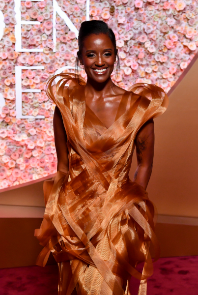 Зірка серіалу "Метлок" з'явилась на "Золотому глобусі" у сукні українського бренду