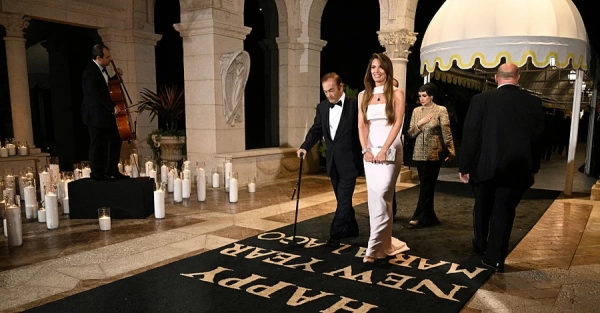 "Міс Україна-2001" Олександра Ніколаєнко відвідала новорічну вечірку Трампа