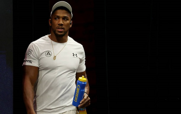 Голуб розповів, як трагедія в Нігерії вплинула на Джошуа