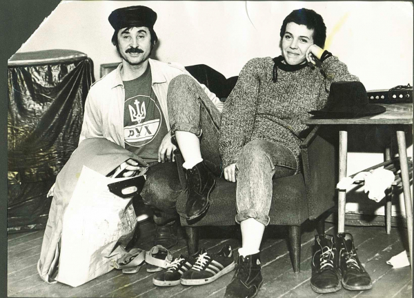 Христина Соловій анонсувала дует із Сестричкою Вікою - рок-легендою 90х