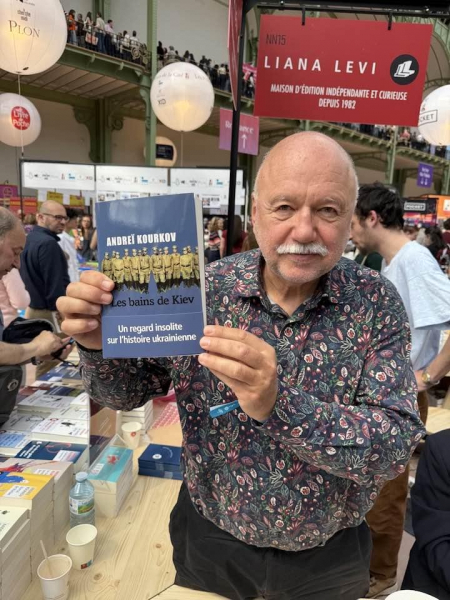 Засновник «Фоліо» Олександр Красовицький - про нову книгарню, кризу ринку та чому книжки дорожчатимуть