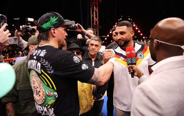 Тимчасовий чемпіон WBC записав послання для Усика
