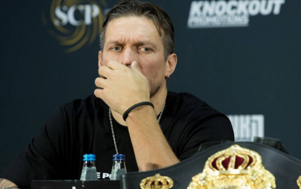 Росіянин став повноцінним чемпіоном WBA після рішення Усика