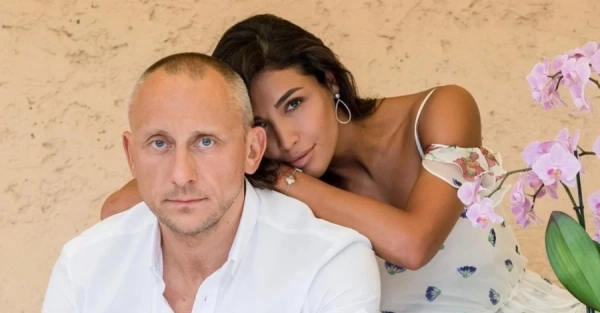 Санта Дімопулос розкрила причину розлучення з чоловіком-бізнесменом
