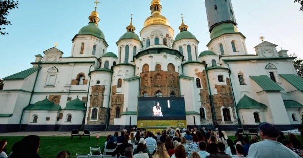 Культурна дипломатія і фільм про Джамалу та "ДахаБраха": як у Києві пройшов фестиваль високого мистецтва "Букет"