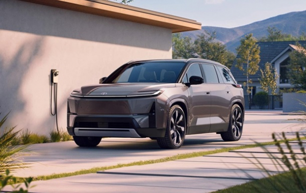 Toyota вдруге відклала запуск Highlander EV через невідому проблему